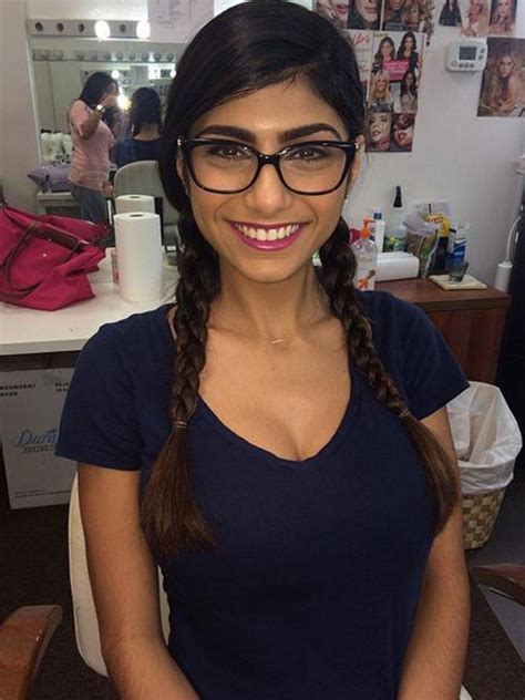 mia khalifa xxx.com|Mia Khalifa Porn Videos 